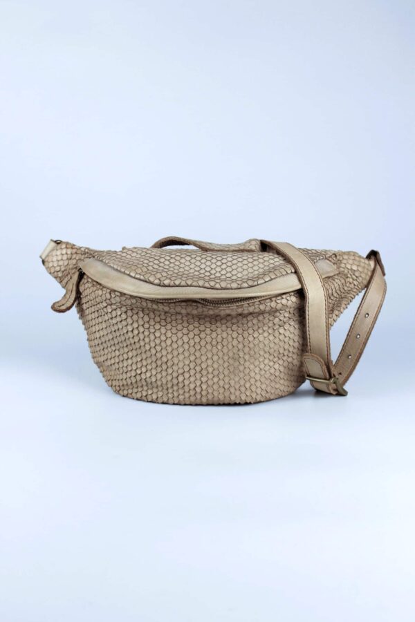 Bolso-Riñonera-De-Piel